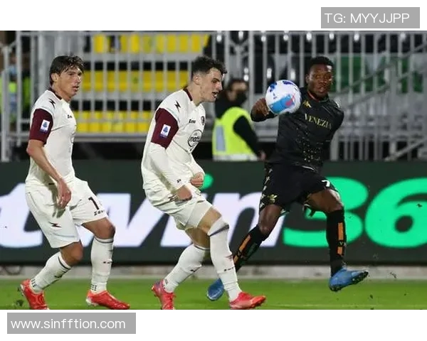 斯图加特主场大胜柏林赫塔，德甲赛场上演神奇逆袭！